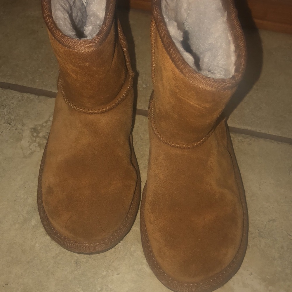 Ugg little girls boots